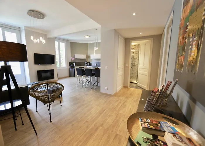 70M2 Apartment - La Roseraie